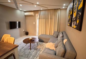 Luxury - 2 Bedroom Apartment B7 has rooms with a private hot tub