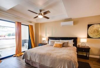 CR MARIPOSA RENTALS Santa Ana Centro 2BR with Terrace Walk Everywhere has Balcony rooms