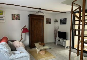 Petit g  te Montbazon has Balcony rooms