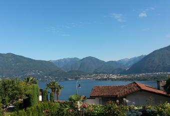 Casa Esmeralda has Balcony rooms