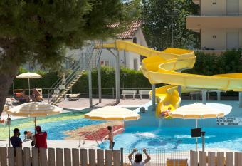 SoleMare Hotel e Residence has Balcony rooms