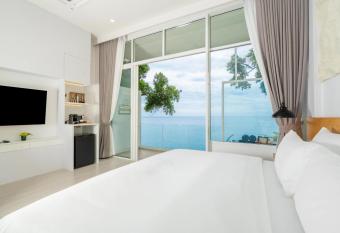 ANONA SUNSET Boutique has Balcony rooms