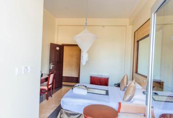 Kigaliview Hotel and Apartments allows 18 year olds to book a room
