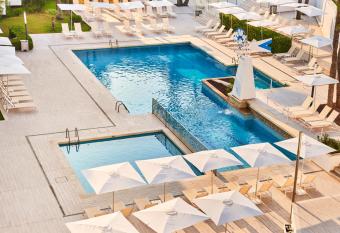 Globales Cala Bona has Balcony rooms