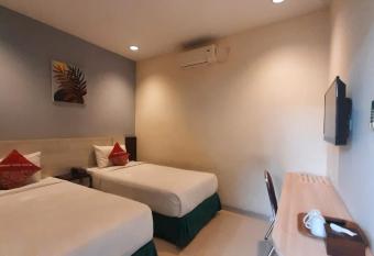 Hotel Cepu Indah 2 has Balcony rooms