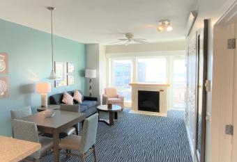 WorldMark Seaside by BookTimeShares has Balcony rooms