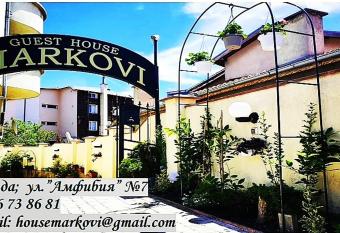 Guest House Markovi has Balcony rooms