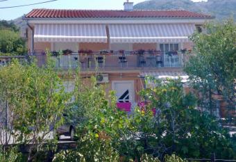 Apartment Bionda has Balcony rooms