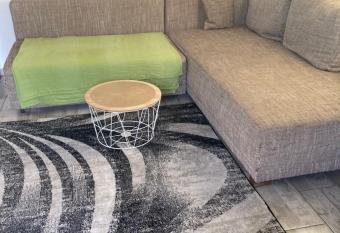 Selbst Check in 30 Zone Internet, Waschmaschine, free Parkplatz has Balcony rooms