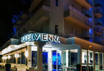 Hotel Vienna allows 18 year olds to book a room