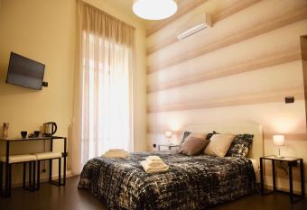 Il Duomo Salerno has Balcony rooms