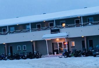 Wheel Inn Motel allows 18 year olds to book a room