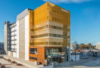 BreakFree on Cashel allows 18 year olds to book a room