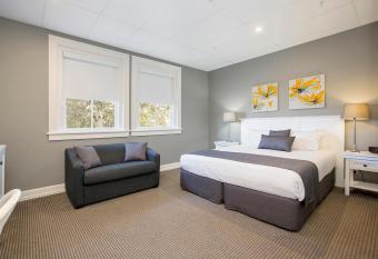 CH Boutique Hotel, Ascend Hotel Collection allows 18 year olds to book a room