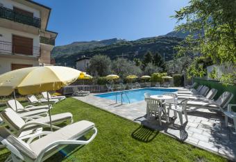 Hotel Garni Ischia has Balcony rooms