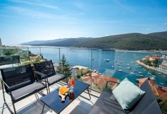 Apartments Palma Rabac has Balcony rooms