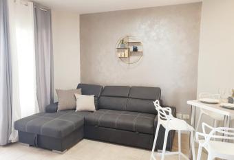 Apartment Delight has Balcony rooms