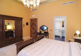 Antico Portego has rooms with a private hot tub