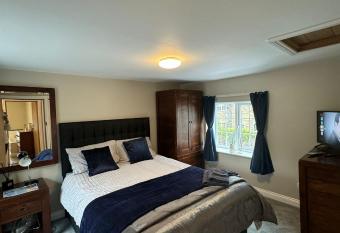 One Castle Apartments has Balcony rooms