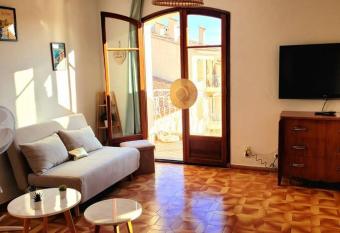 Studio terrasse Saint Cyr sur Mer Les Lecques has Balcony rooms