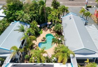 Currimundi Hotel allows 18 year olds to book a room