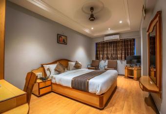 Hotel JMC Group allows 18 year olds to book a room