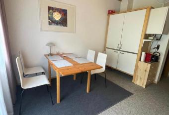 Ferienwohnung Doxa allows 18 year olds to book a room