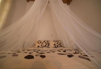 Bodikos Villas & Apartments has Smoking/Balcony rooms