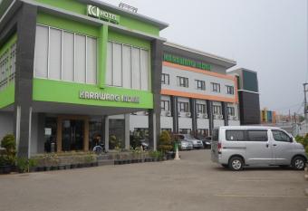 Hotel Grand Karawang Indah allows 18 year olds to book a room