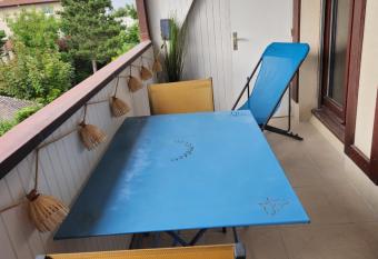 Appartement Riva Bella 2 pi  ces    200 m de la mer has Balcony rooms