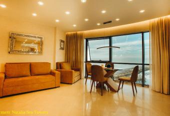 Apartment Natalia Sea Towers allows 18 year olds to book a room