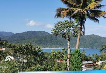 Ocean view Guesthouse Trinidad has Balcony rooms