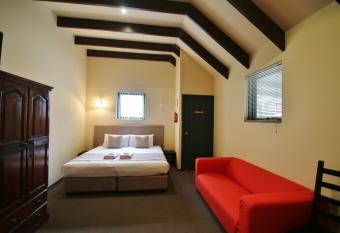 Hahndorf Motel has Balcony rooms