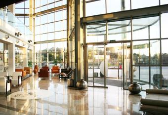 Valcarce Ferrol allows 18 year olds to book a room