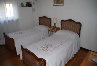 A casa di Anna b&b has Balcony rooms