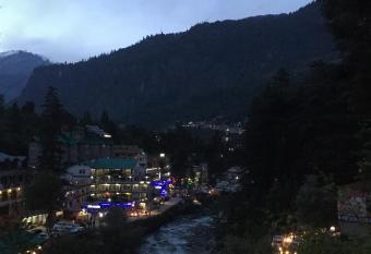 Hotel Dream Land has Smoking/Balcony rooms