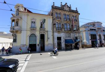 Residencial Aviz has Balcony rooms