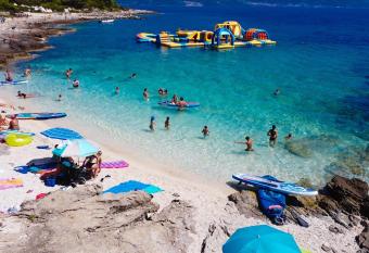 Apartments&Rooms Miro Sea view - near Beach has Balcony rooms