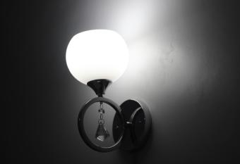 Hostal Brisor has rooms with a private hot tub