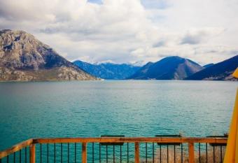 Villa Strp has Balcony rooms