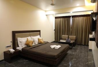 Hotel Jawahar has Balcony rooms