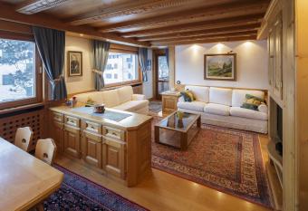 Villa l Ampezzana - Stayincortina has Balcony rooms