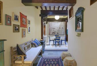 Dodhia Haveli has Balcony rooms