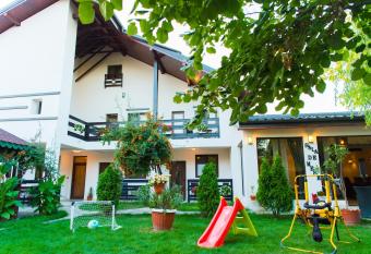 Pensiunea Puiu has Balcony rooms