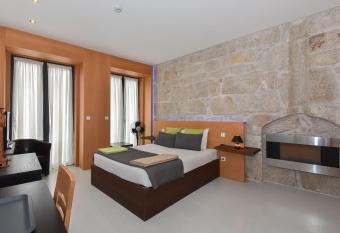 Reis de Gaia has Balcony rooms