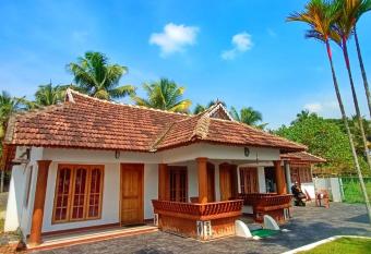 Breeze Backwater Homes has Balcony rooms
