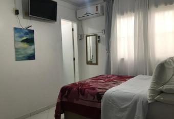 Residencial Dubai Centro allows 18 year olds to book a room