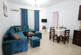 Ernest Apartments has Balcony rooms