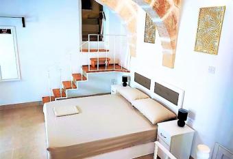 Tranquil Three Cities Stay allows 18 year olds to book a room