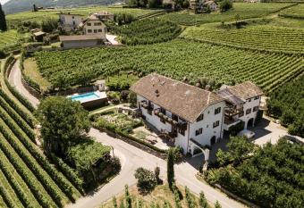 Weidlhof Lodge&Breakfast has Balcony rooms
